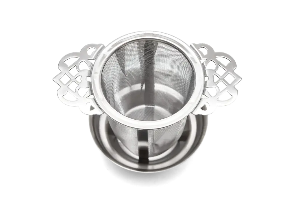 Theefilter ornament met uitlekschaaltje